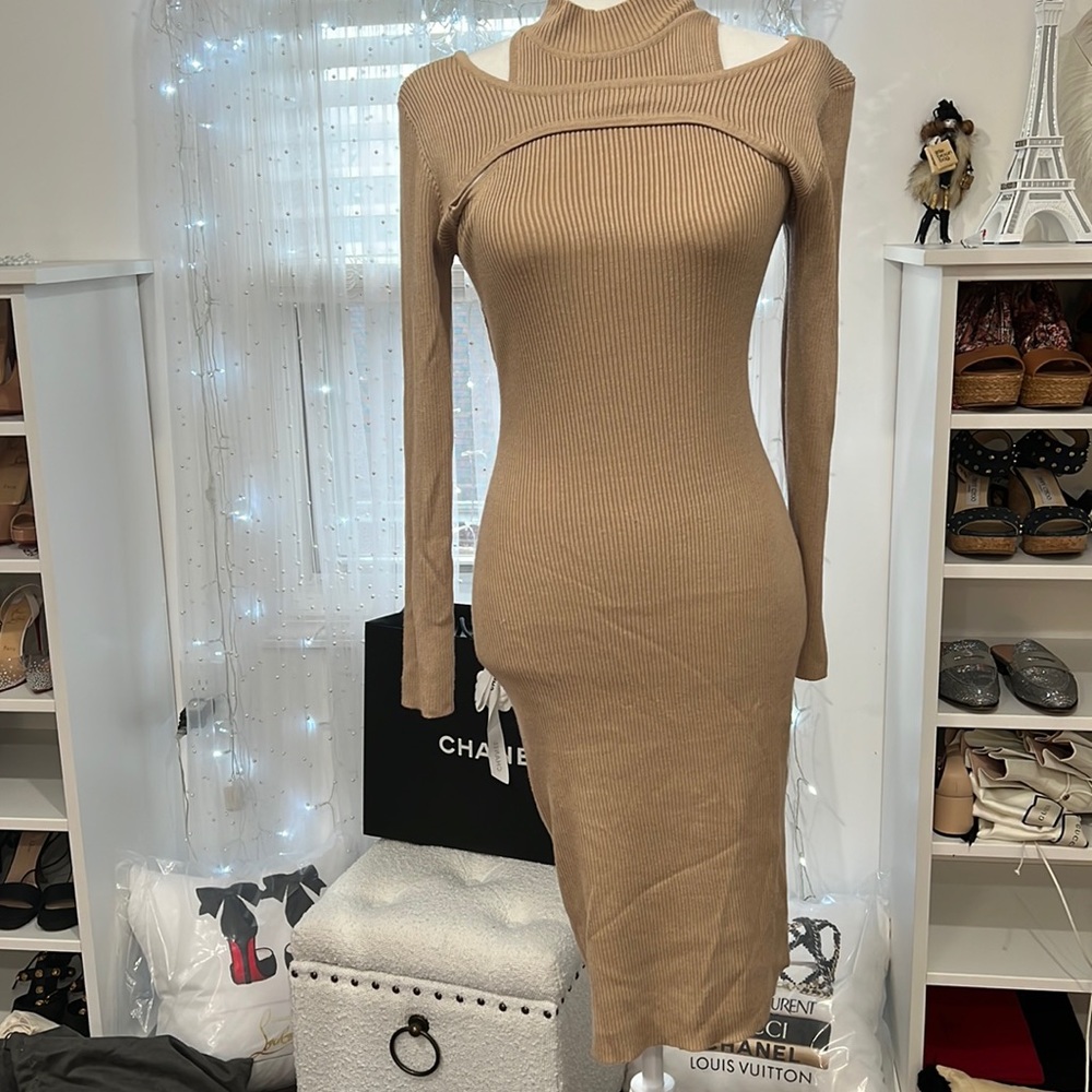 Tan midi long sleeve dress size M
